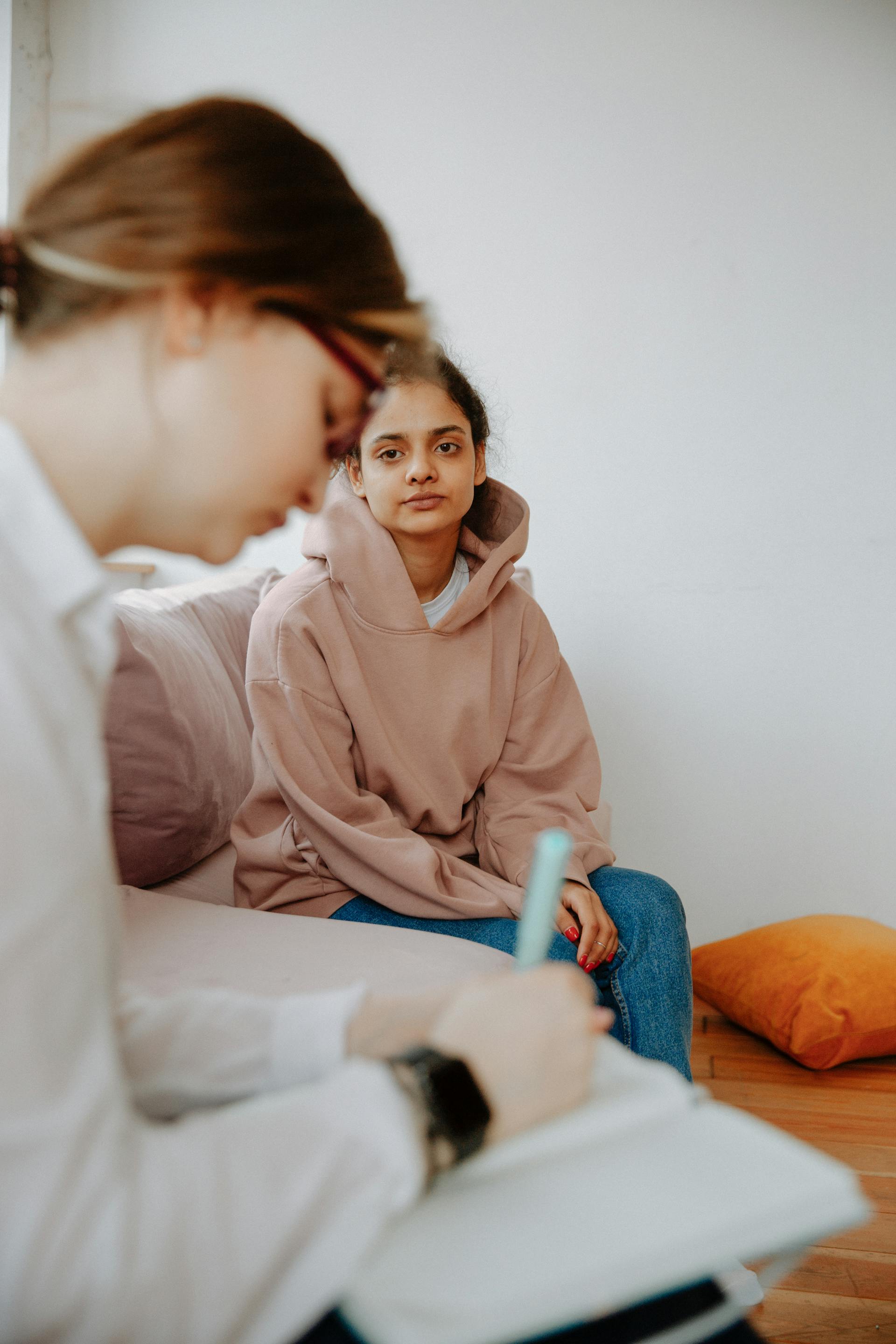Psycholoog in gesprek met een cliënt